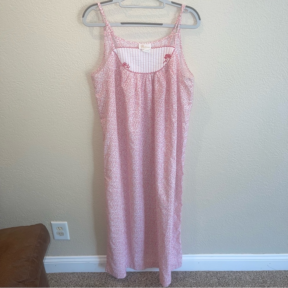 Barbizon White and Red Vintage Nightgown Dress